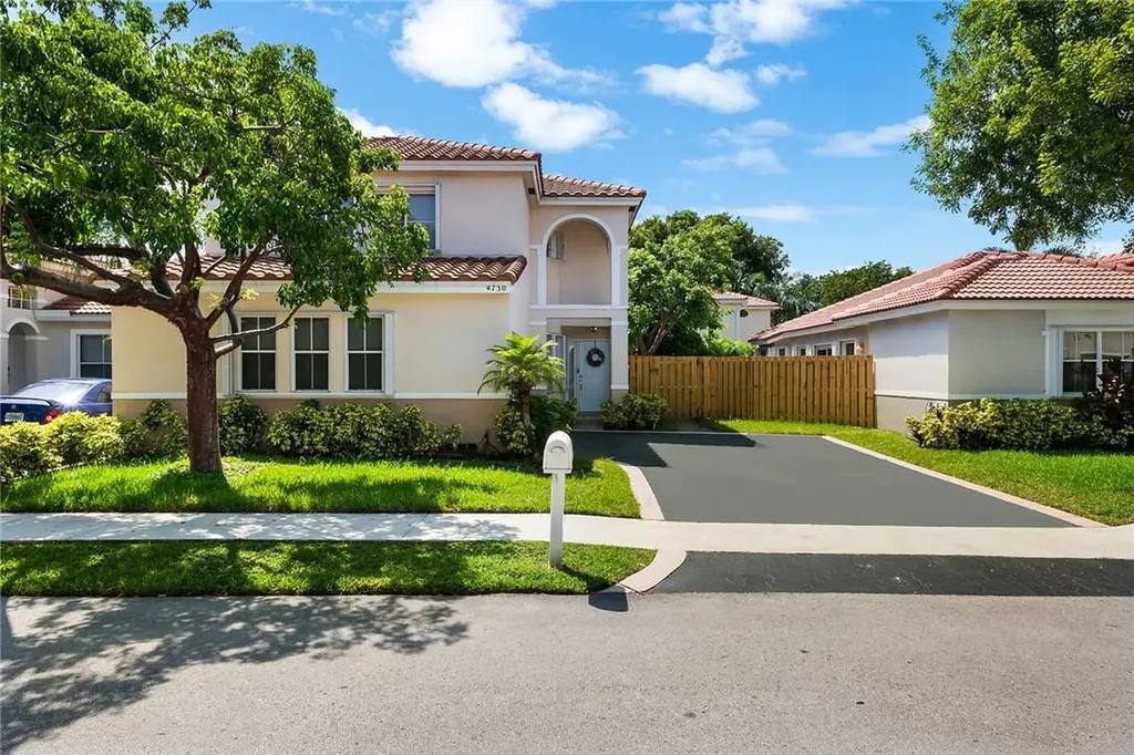 4730 NW 7th Manor Coconut Creek FL 33063