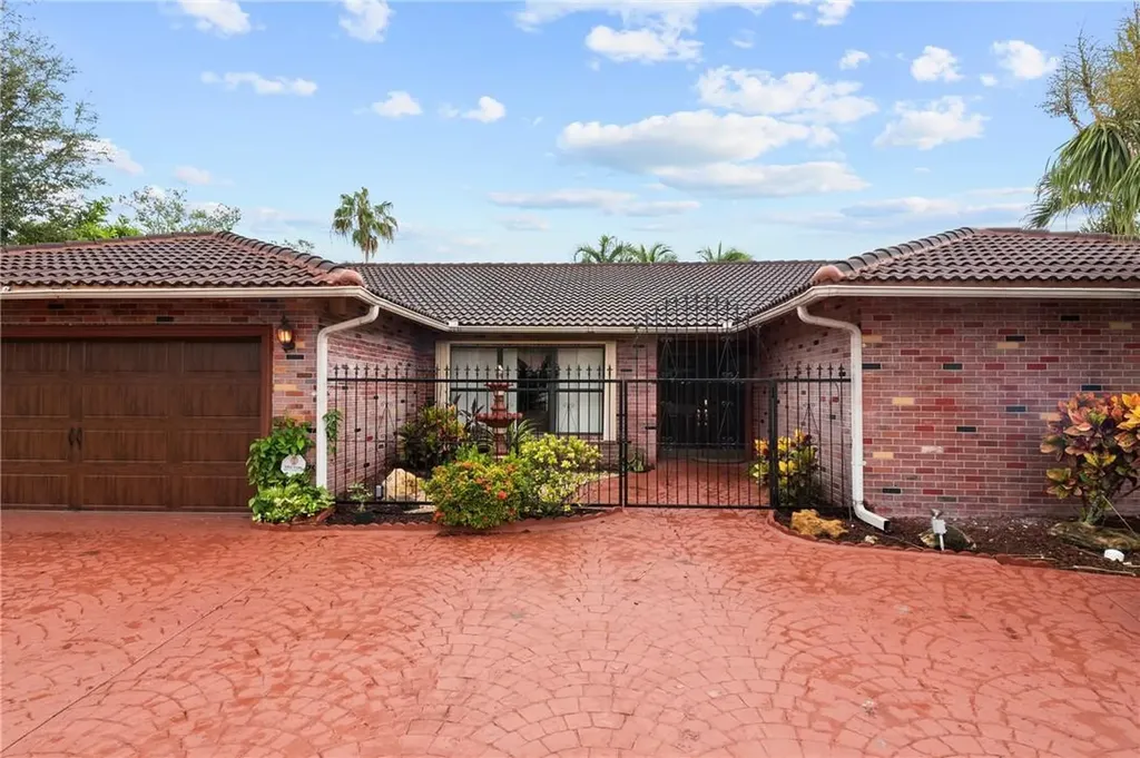 9426 NW 2nd Street Coral Springs FL 33071