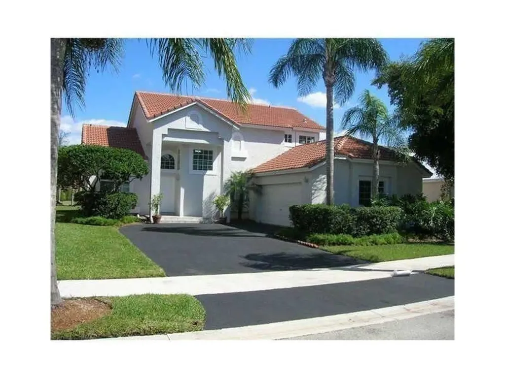 528 Water Point Weston FL 33326