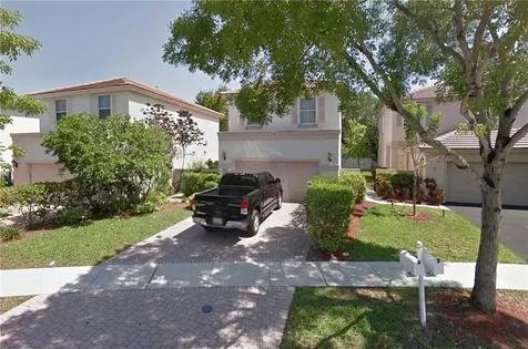 7530 NW 1st Place Plantation FL 33317