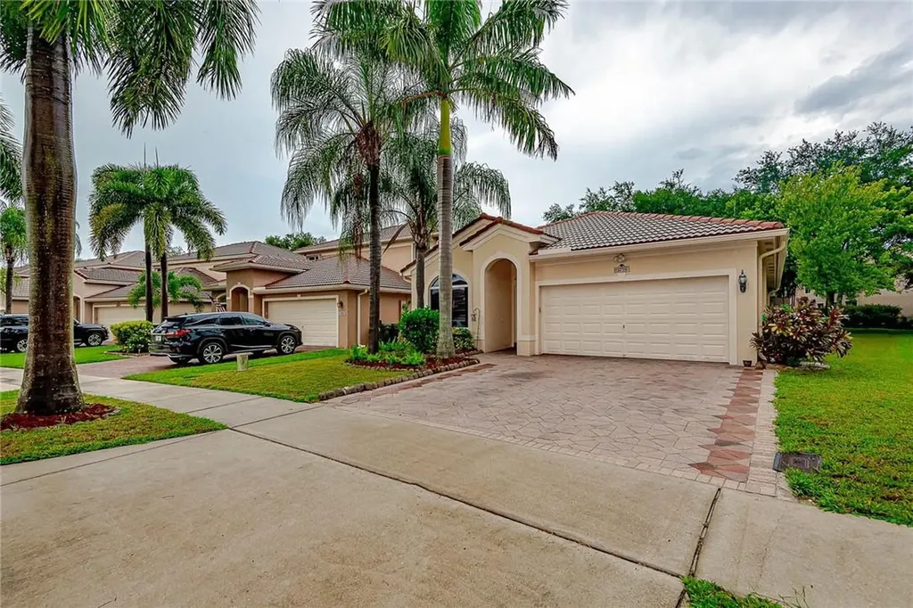 3759 Woodfield Drive Coconut Creek FL 33073