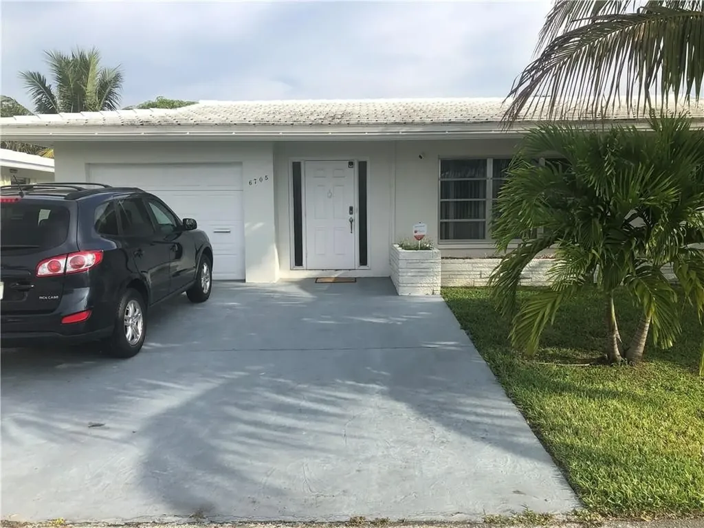 6705 NW 72nd Street Tamarac FL 33321