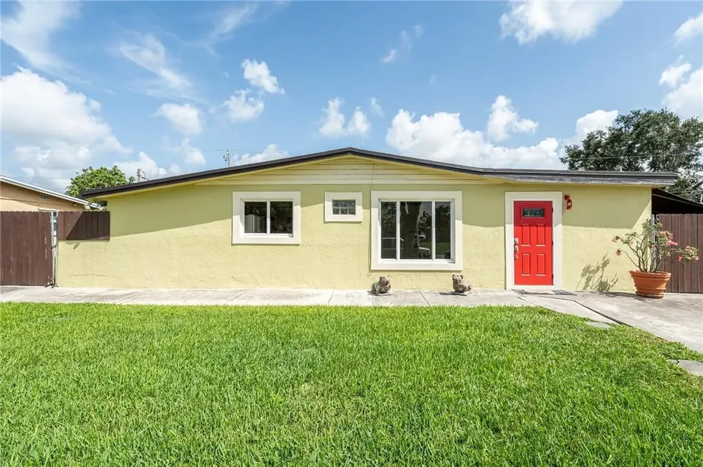 5641 SW 37th Court Davie FL 33314