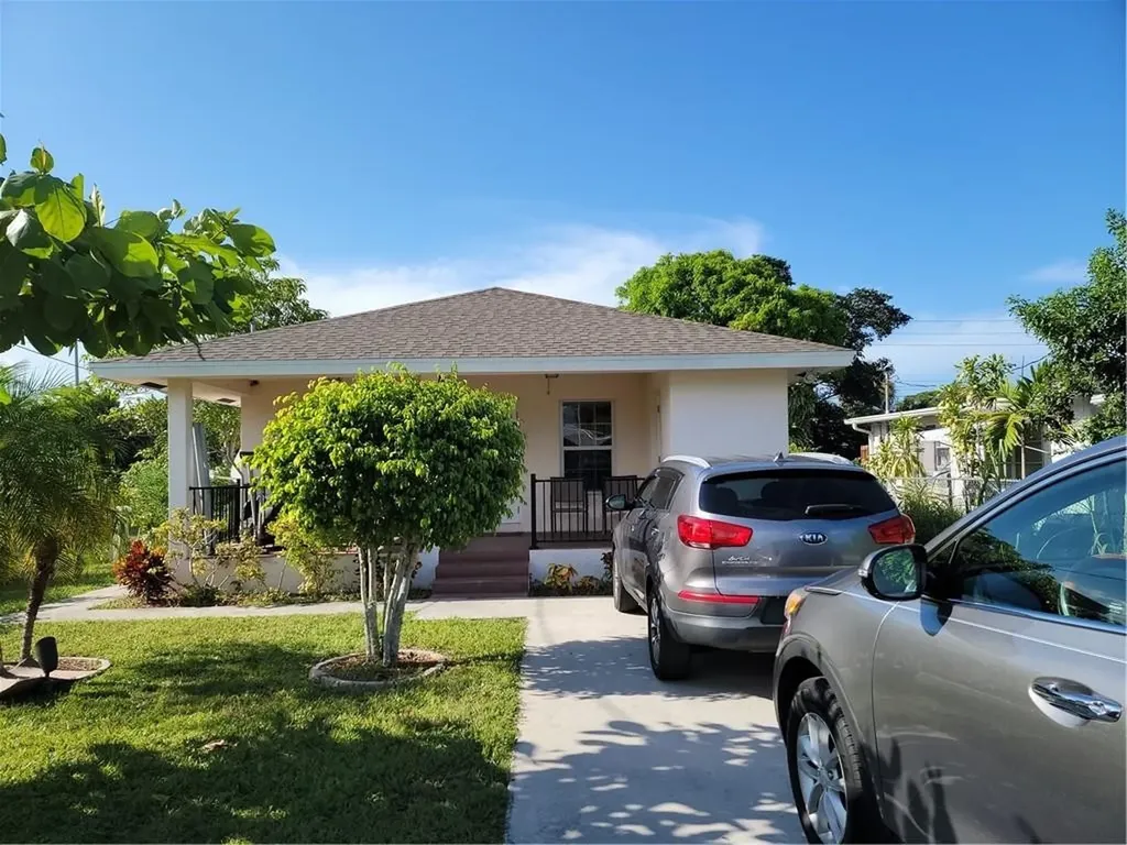 8415 SE Alamanda Way Hobe Sound FL 33455