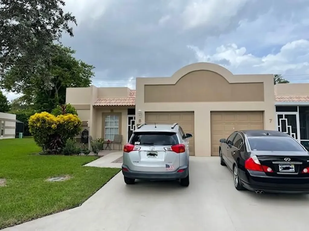 9215 Flynn Circle Boca Raton FL 33496
