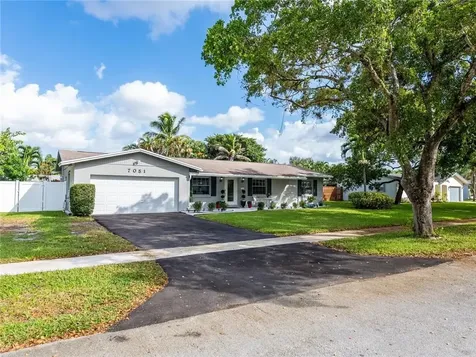7051 SW 8th Court Plantation FL 33317