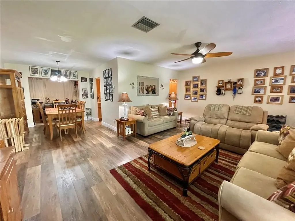 7013 NW 98th Terrace Tamarac FL 33321