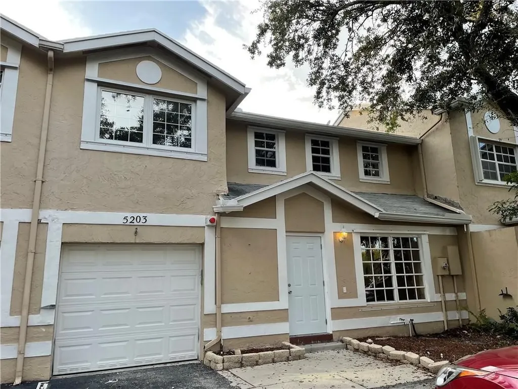 5203 SW 121st Terrace Cooper City FL 33330