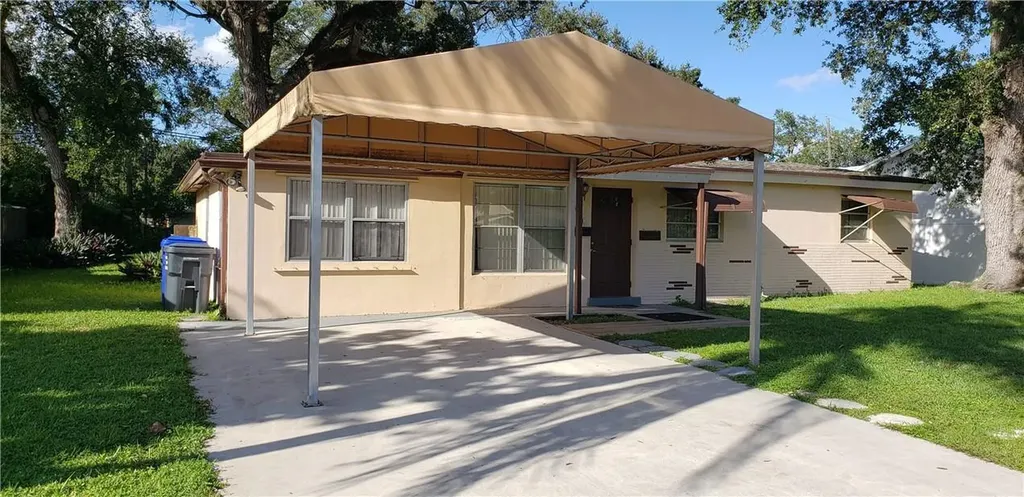 5621 Atlanta Street Hollywood FL 33021