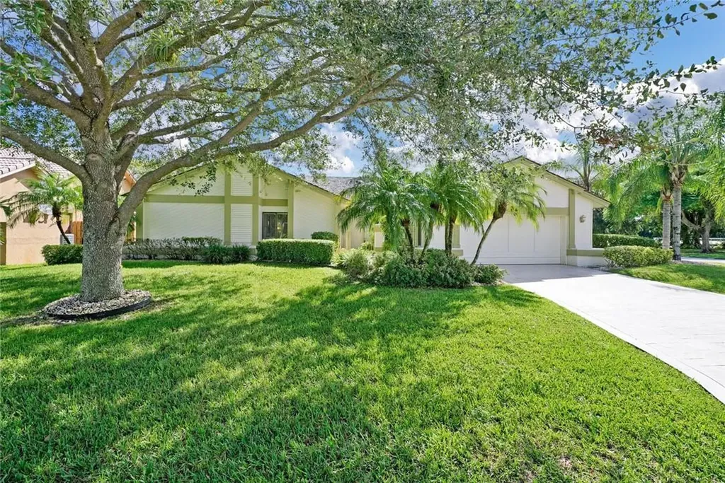 641 NW 107th Lane Coral Springs FL 33071