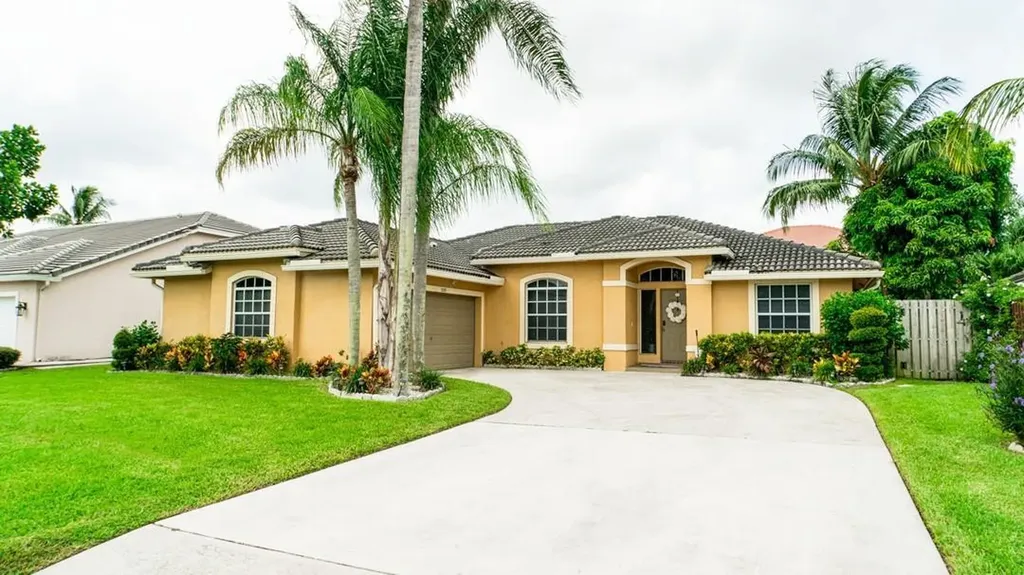 5209 NW 65th Avenue Lauderhill FL 33319
