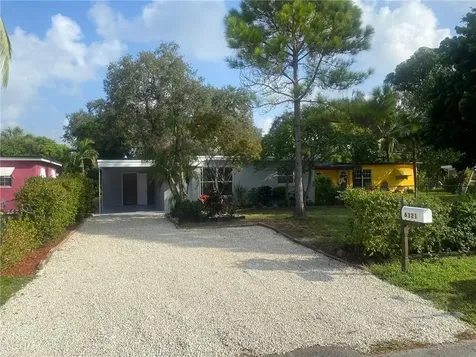 6321 Cleveland Street Hollywood FL 33024