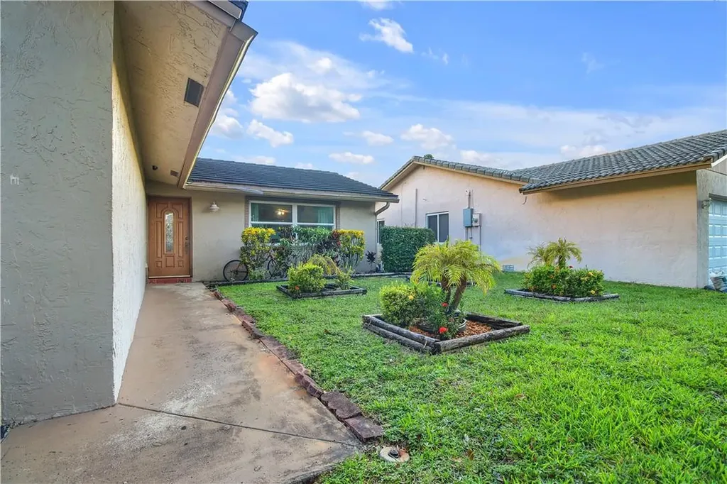 8914 NW 26th Court Coral Springs FL 33065