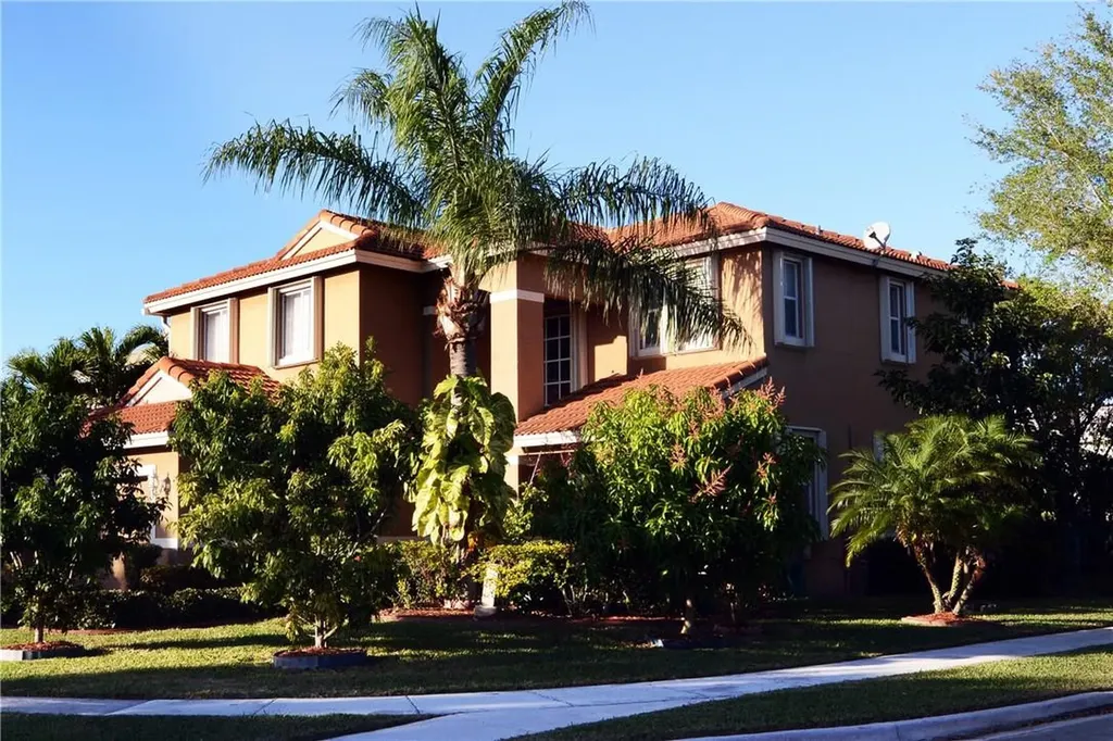 12105 NW 51st Place Coral Springs FL 33076