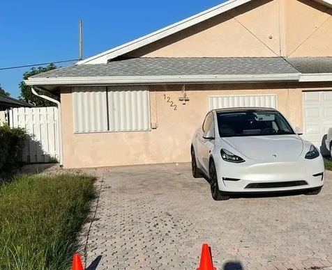 1222 SW 75th Avenue North Lauderdale FL 33068