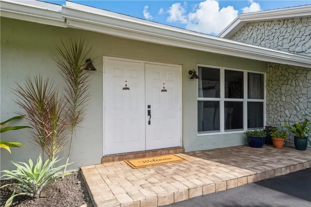 16683 Golfview Drive Weston FL 33326
