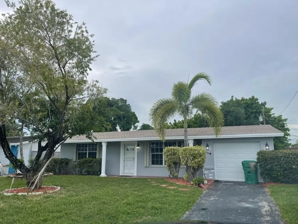 2410 Nassau Drive Miramar FL 33023