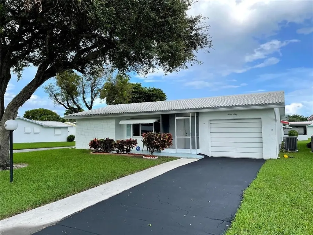 1260 NW 85th Avenue Plantation FL 33322