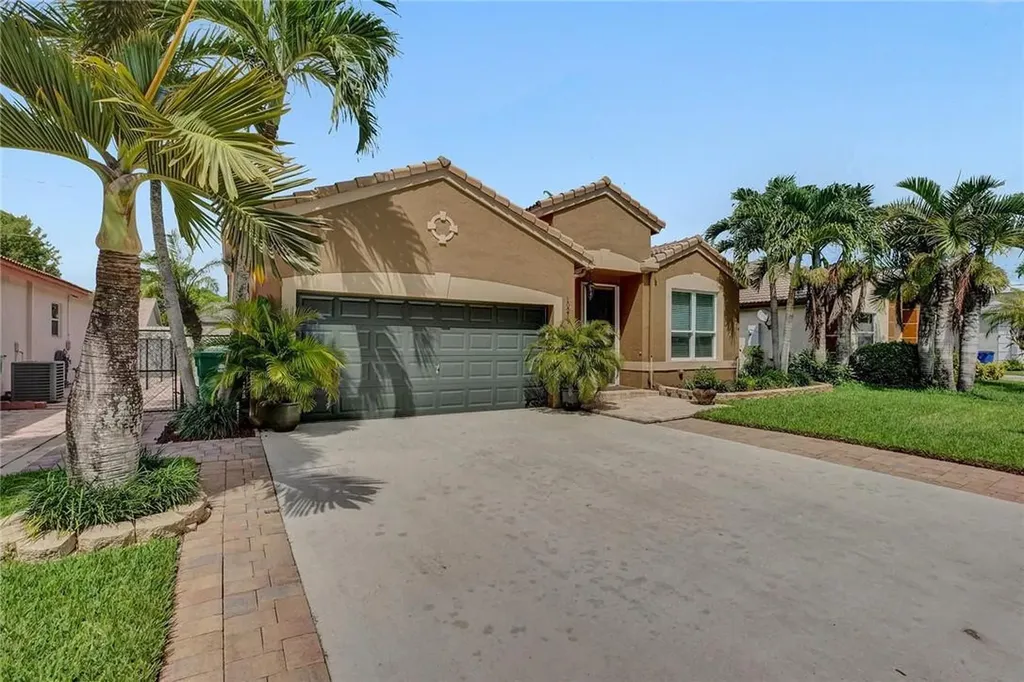 10219 SW 58th Street Cooper City FL 33328