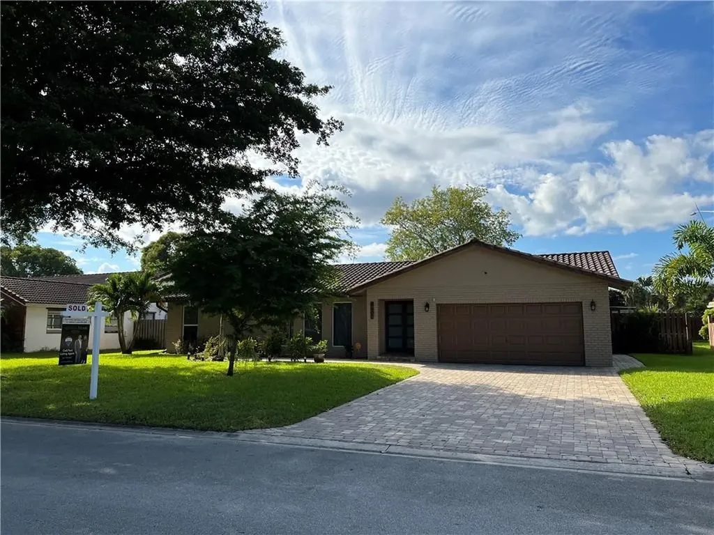 9400 NW 4th Street Coral Springs FL 33071