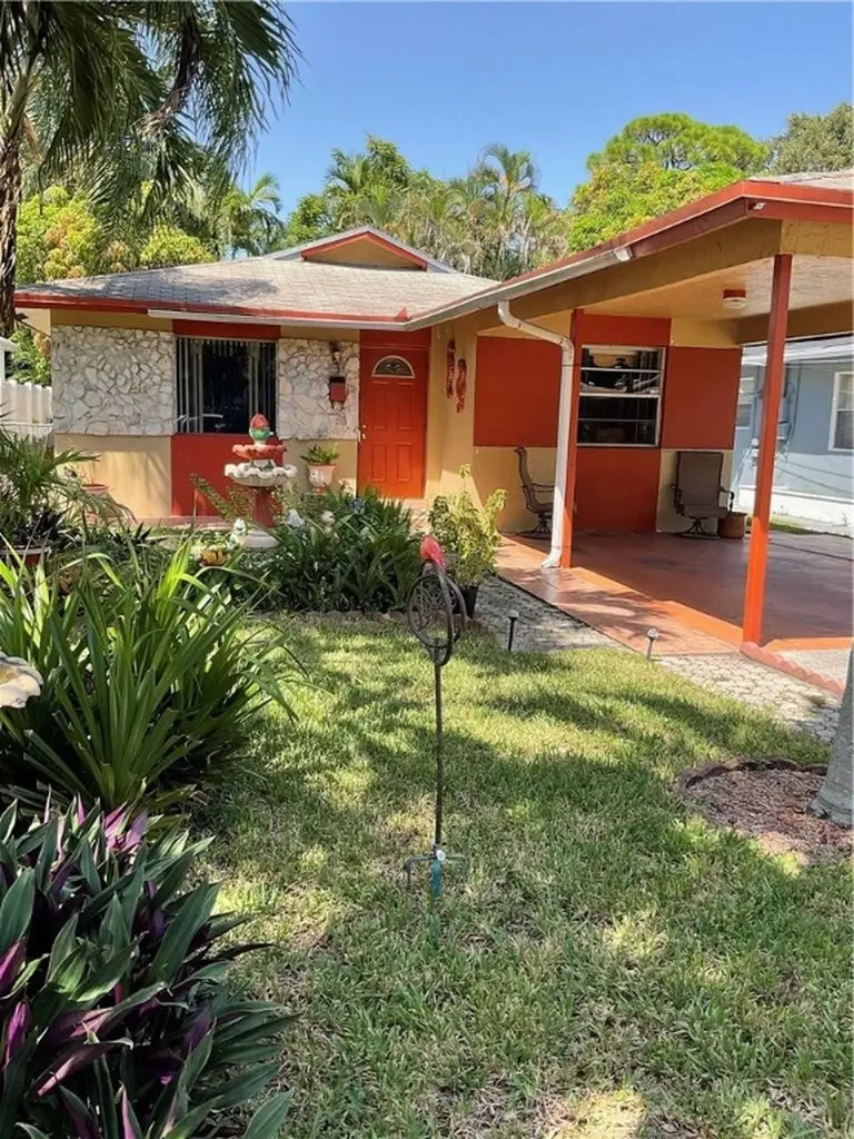 327 NE 34th Street Oakland Park FL 33334