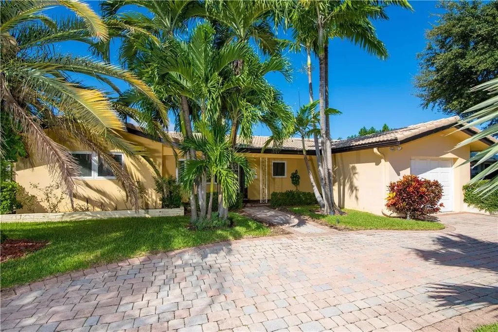 2307 NE 15th Terrace Wilton Manors FL 33305
