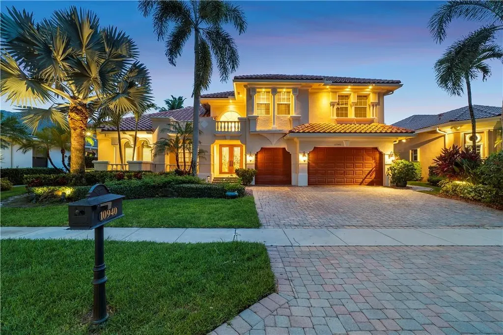 10940 Hawks Vista Street Plantation FL 33324