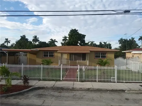 2031 NW 27th Street Miami FL 33142