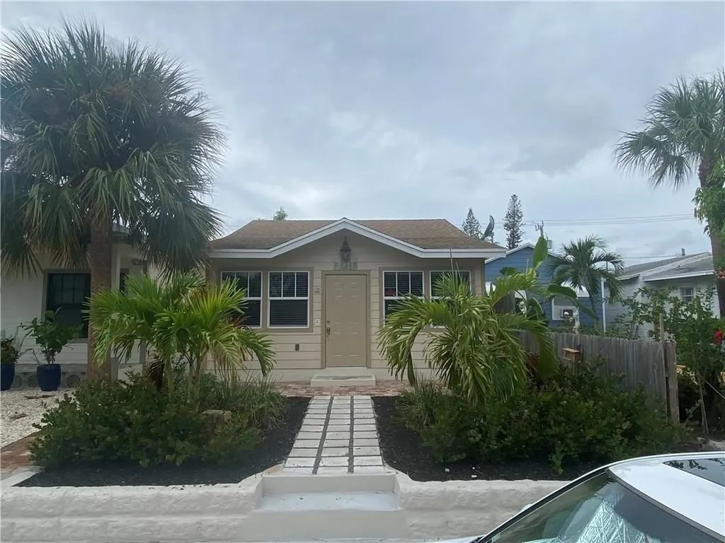 111 S L Street Lake Worth Beach FL 33460