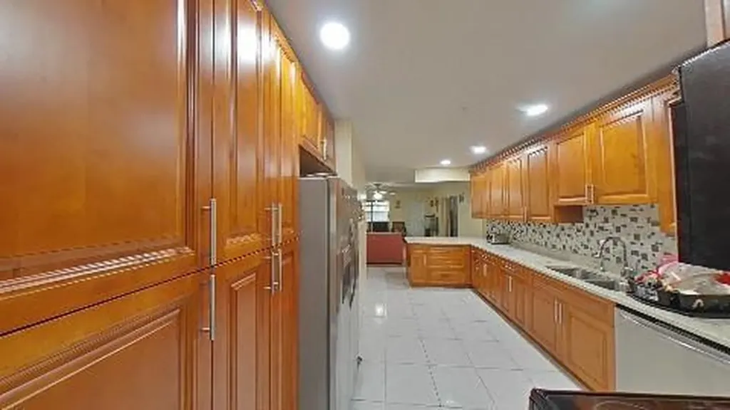 882 NW 67th Avenue Plantation FL 33317