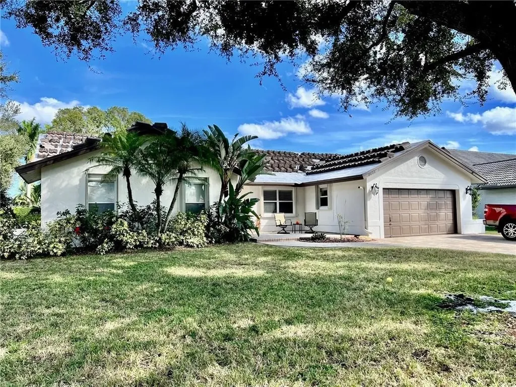 5683 NW 88th Lane Coral Springs FL 33067