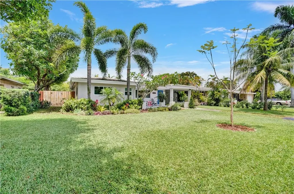 4765 NE 17th Terrace Oakland Park FL 33334