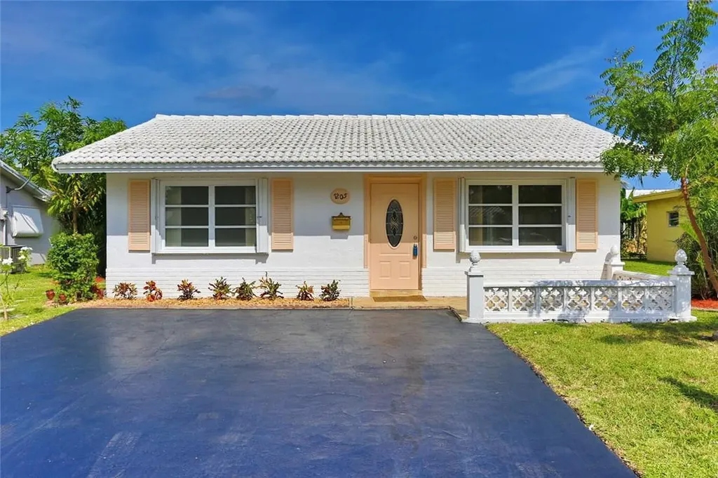 7205 NW 76th Street Tamarac FL 33321