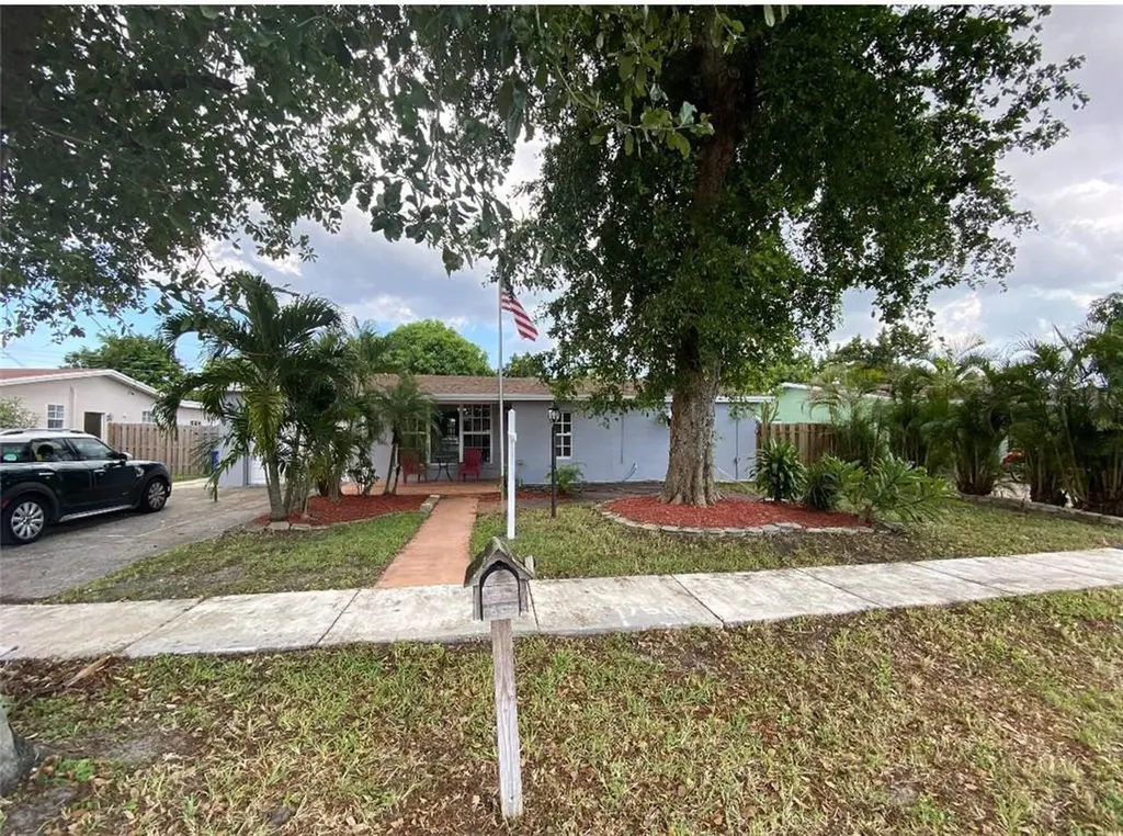 2221 SW 67th Lane Miramar FL 33023