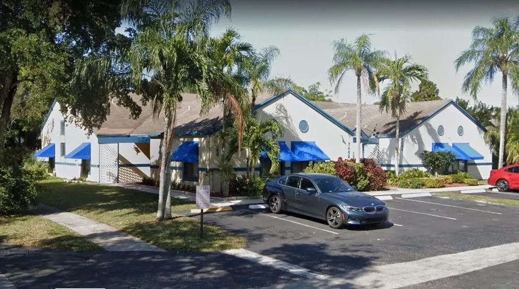 7462 NW 34th Street Lauderhill FL 33319