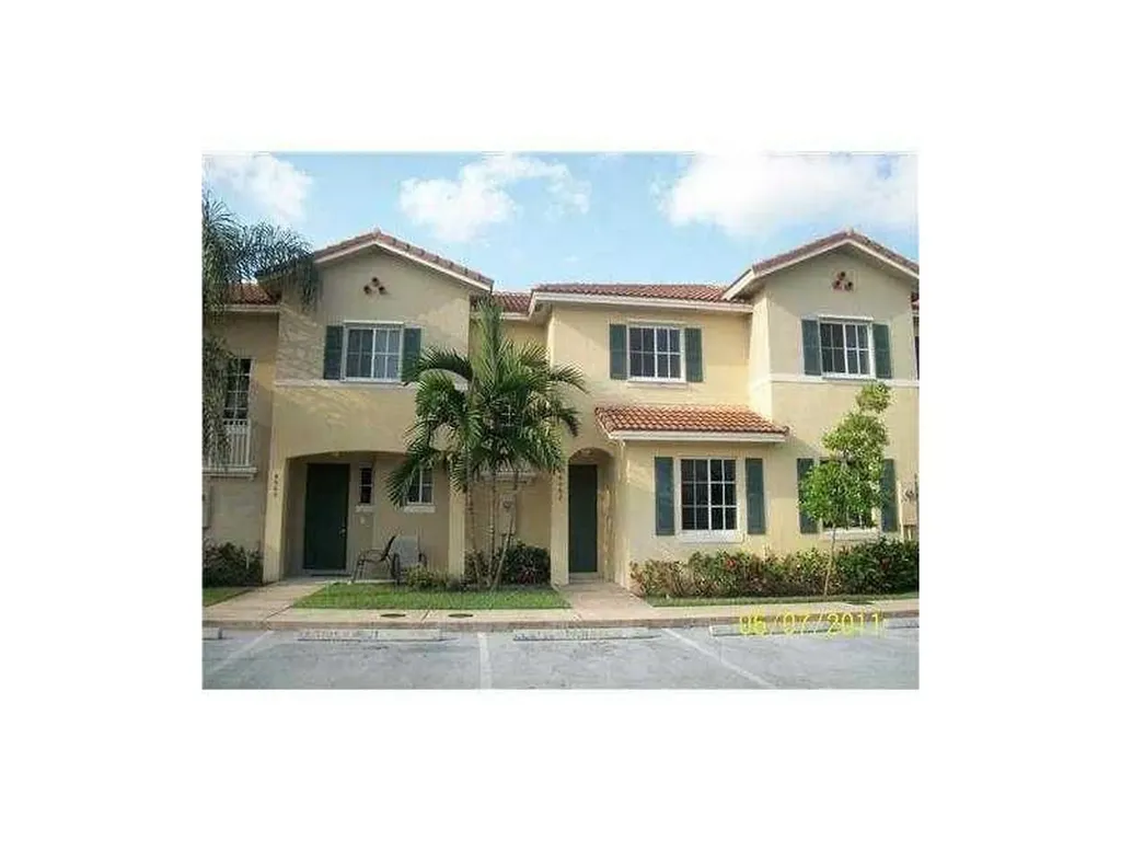 6062 SW 19th Court North Lauderdale FL 33068