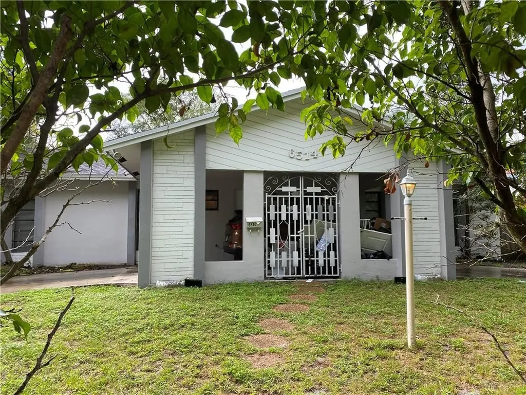6514 Moseley Street Hollywood FL 33024