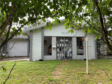 6514 Moseley Street Hollywood FL 33024