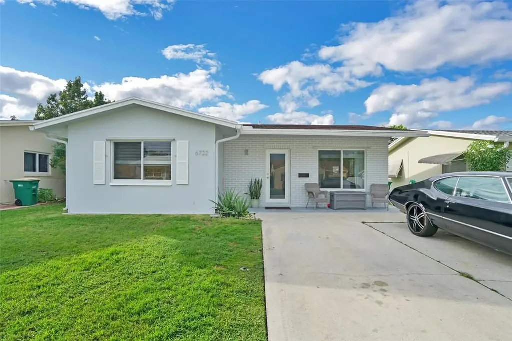 6722 NW 62nd Street Tamarac FL 33321