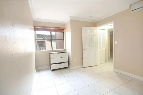 1178 NW 124th Avenue Miami FL 33182