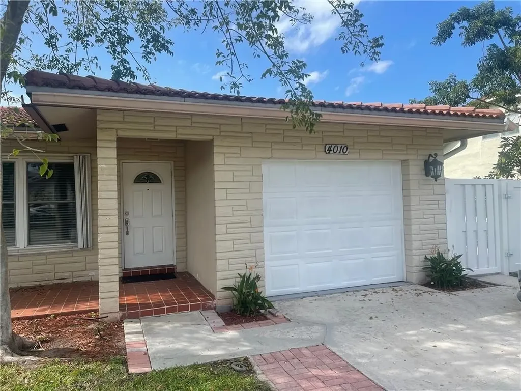 4010 Coral Springs Drive Coral Springs FL 33065