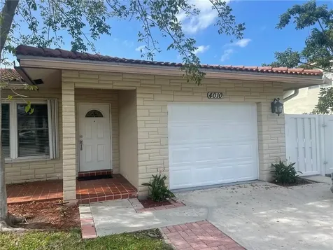 4010 Coral Springs Drive Coral Springs FL 33065