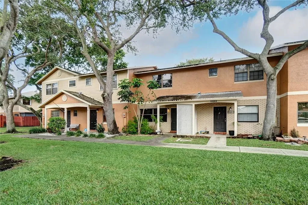 10573 NW 6th Street Pembroke Pines FL 33026