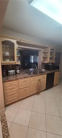 8208 NW 57th Place Tamarac FL 33321