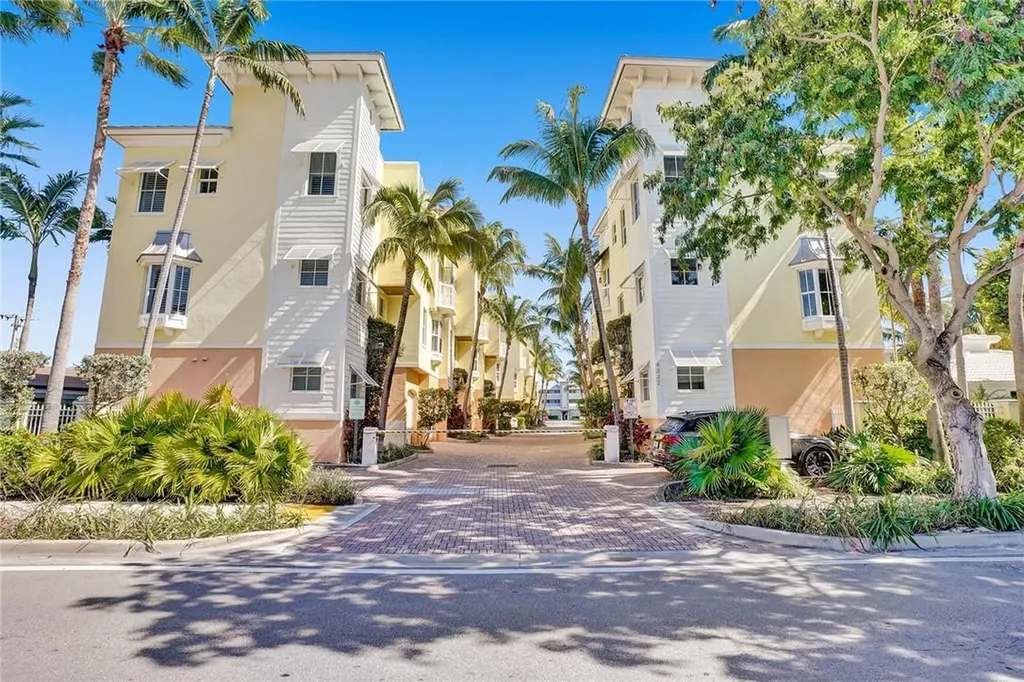 4332 Seagrape Drive Lauderdale By The Sea FL 33308