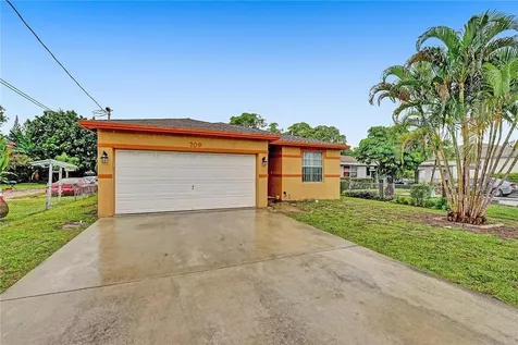709 NW 9th Avenue Pompano Beach FL 33060