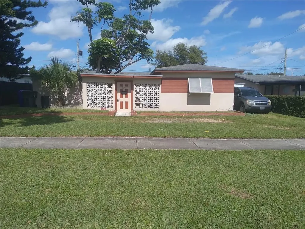4131 SW 36th Street West Park FL 33023