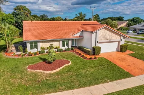 2237 Deer Creek Lob Lolly Lane Deerfield Beach FL 33442