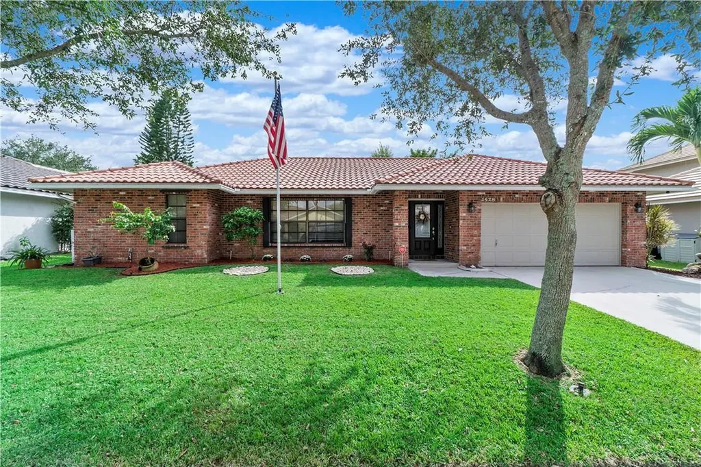 4528 NW 51st Court Coconut Creek FL 33073