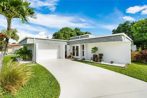5719 S Bayberry Lane Tamarac FL 33319